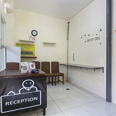 Spot On 90780 Gang Tengah Homestay Syariah Semarang Extérieur photo