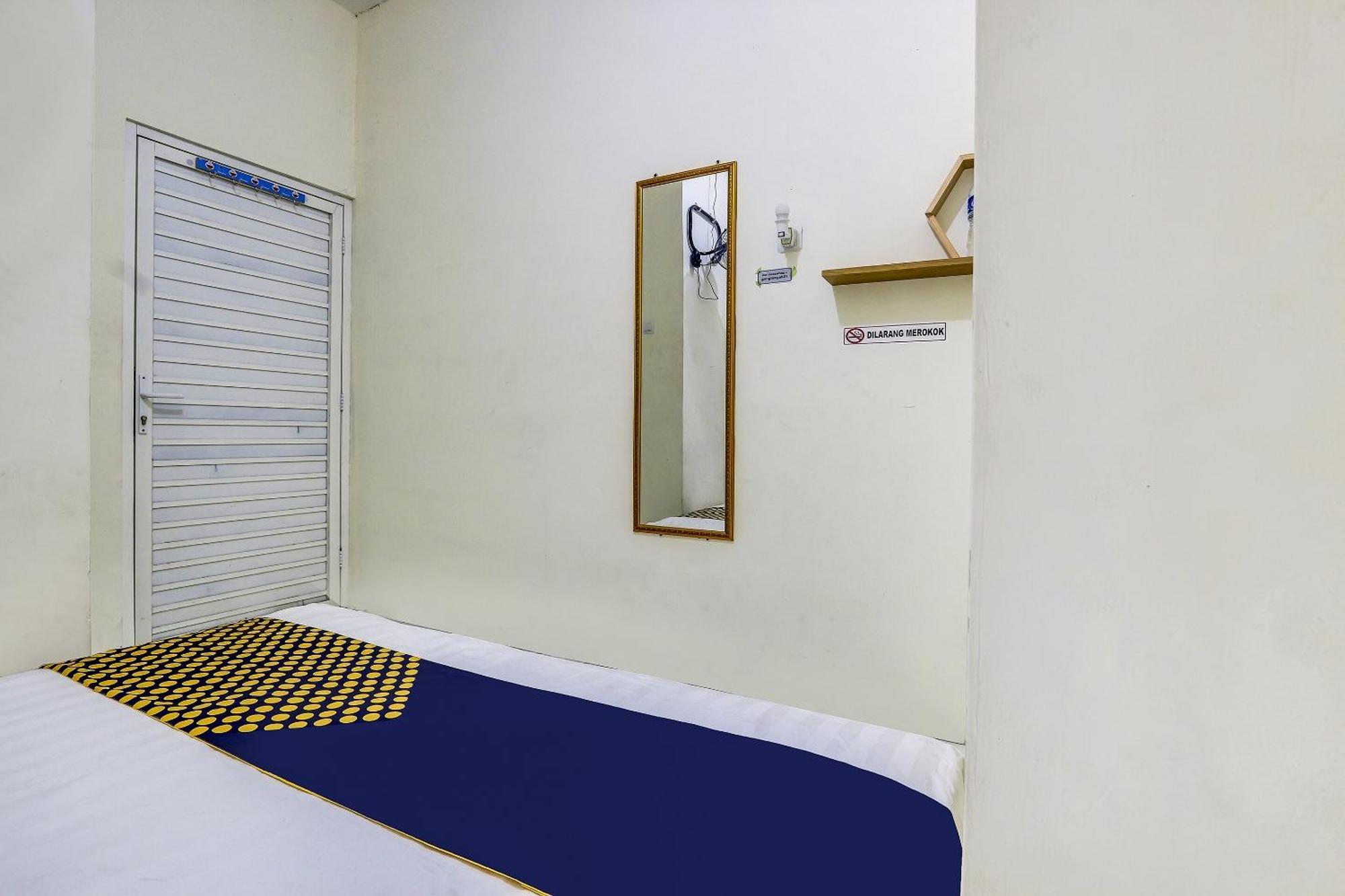 Spot On 90780 Gang Tengah Homestay Syariah Semarang Extérieur photo