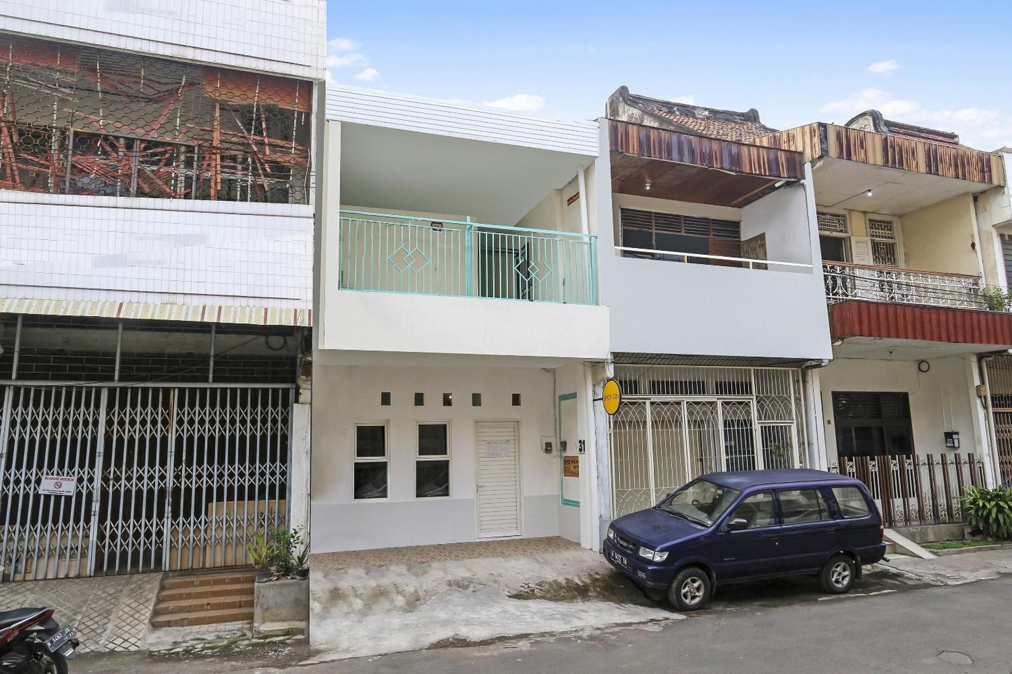 Spot On 90780 Gang Tengah Homestay Syariah Semarang Extérieur photo