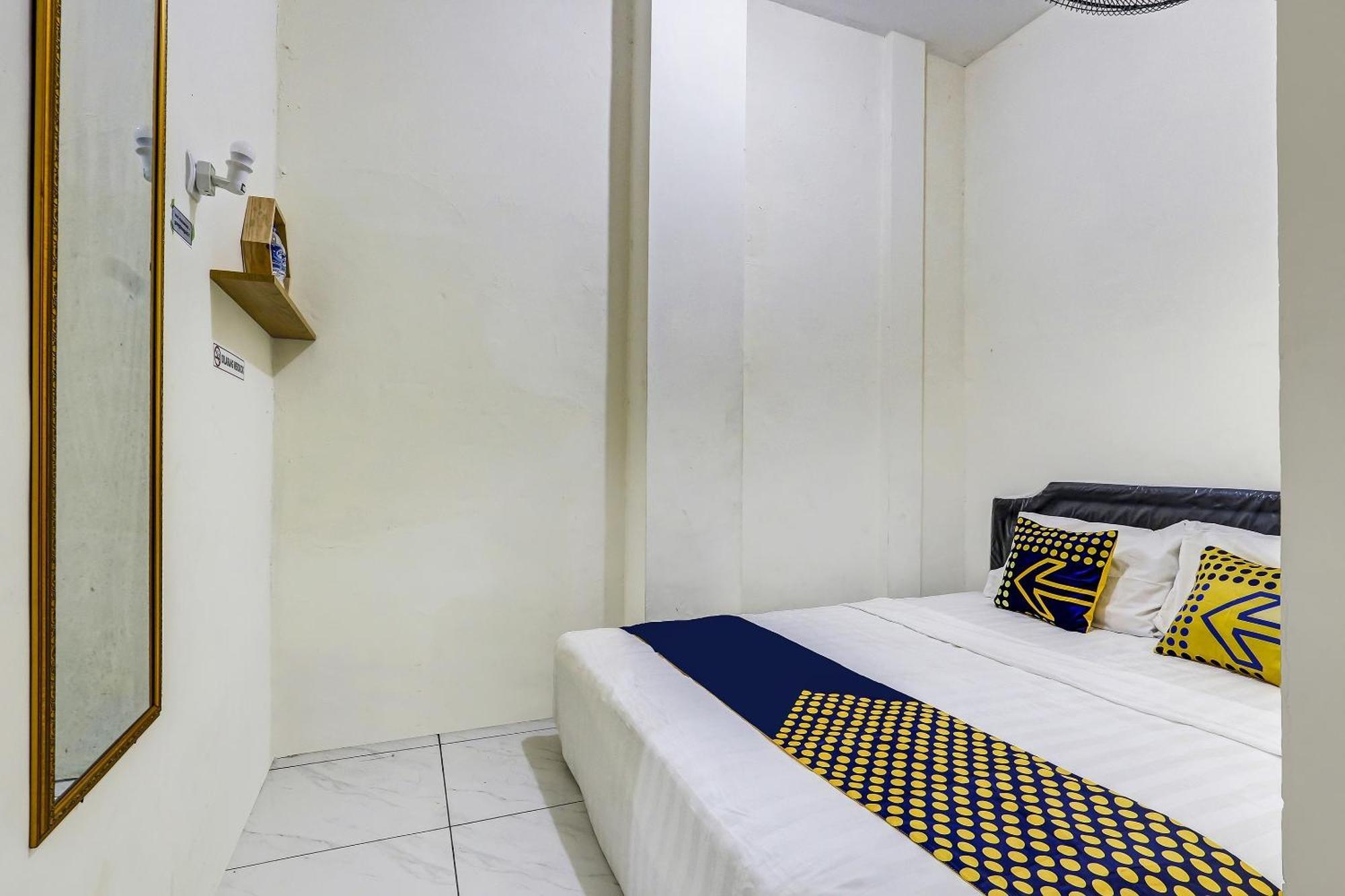 Spot On 90780 Gang Tengah Homestay Syariah Semarang Extérieur photo