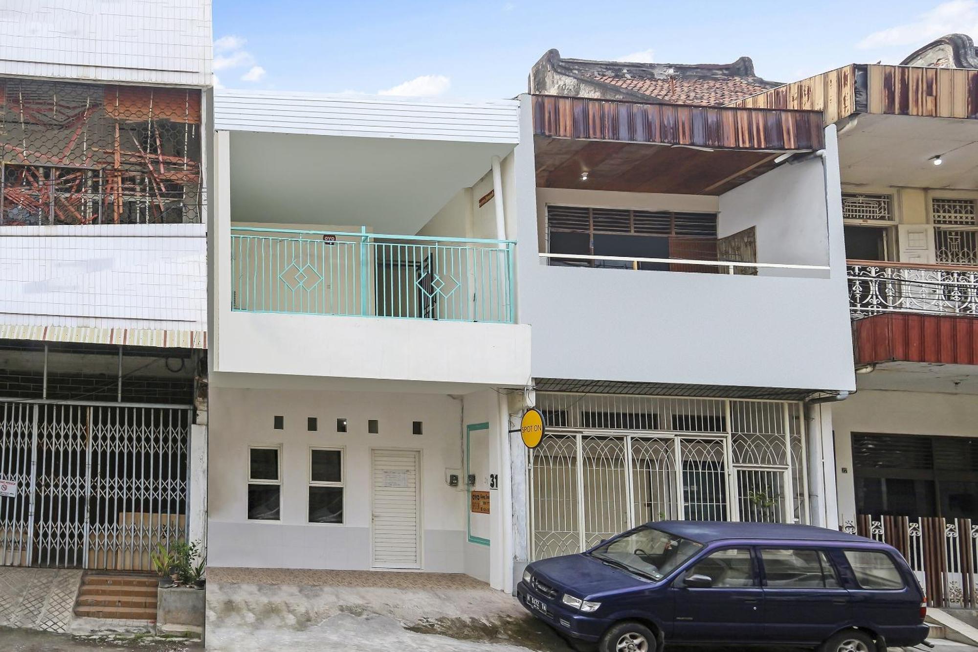 Spot On 90780 Gang Tengah Homestay Syariah Semarang Extérieur photo
