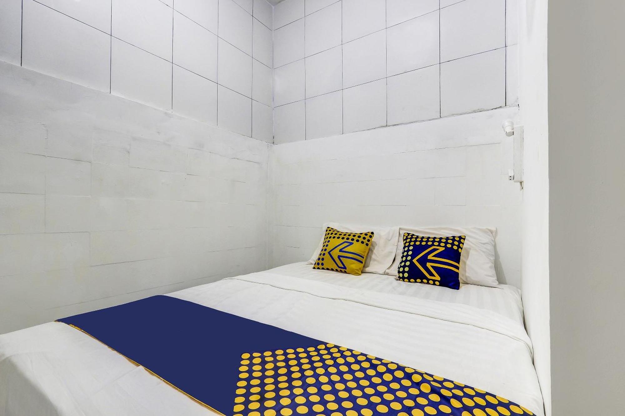 Spot On 90780 Gang Tengah Homestay Syariah Semarang Extérieur photo