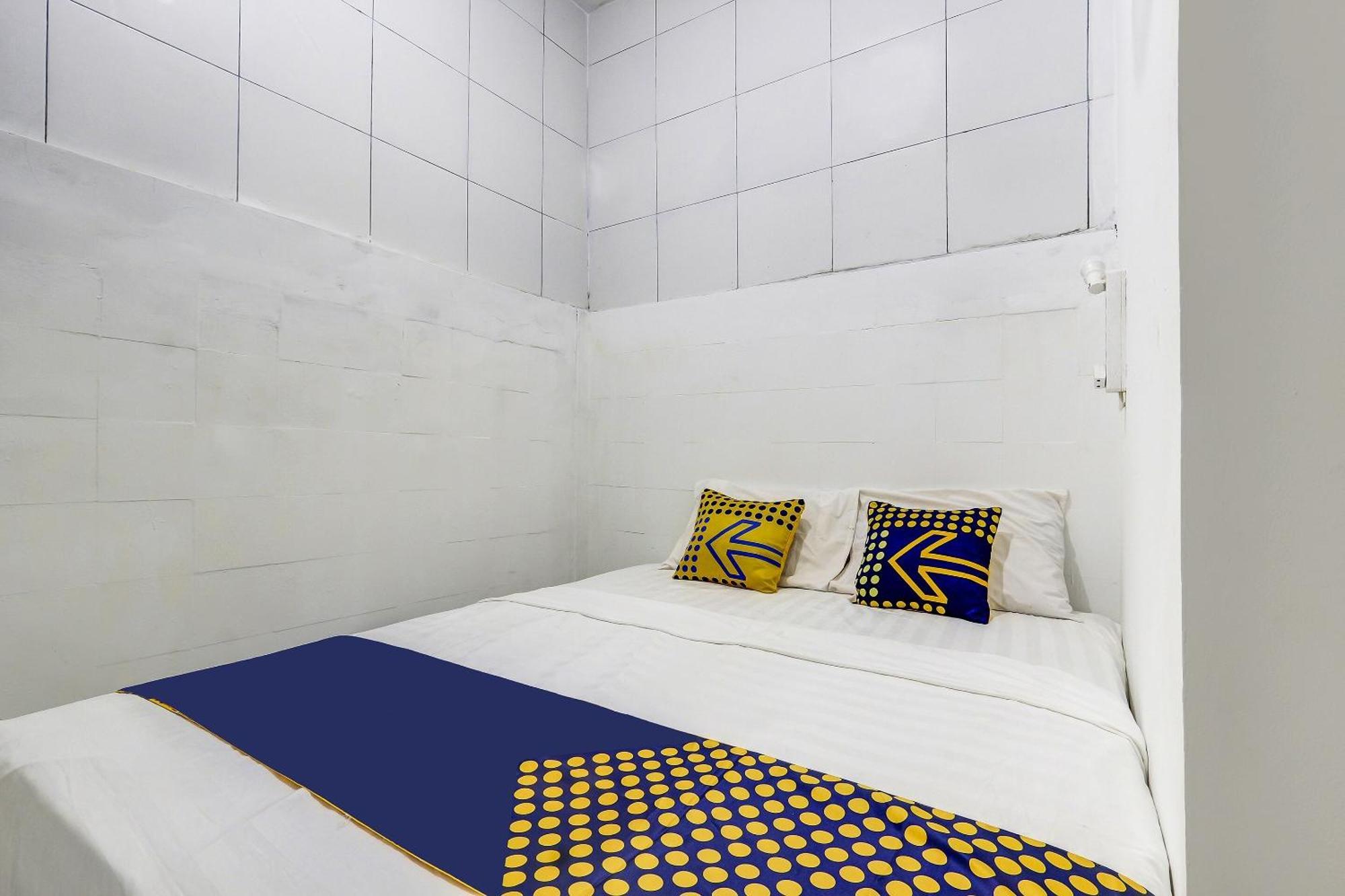 Spot On 90780 Gang Tengah Homestay Syariah Semarang Extérieur photo